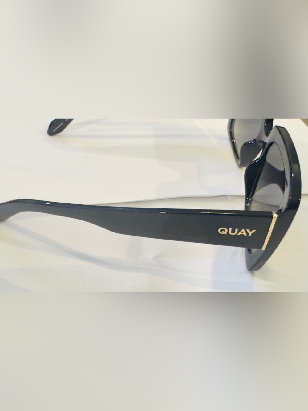 Quay Australia Black Frame Sunglasses with Gradient Green Lenses - Picture 6 of 6